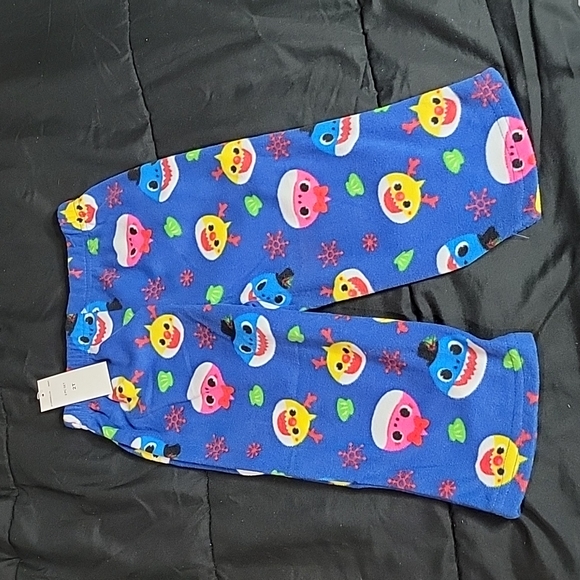 Nwt Nickelodeon Baby Shark PJ Set - Picture 6 of 7